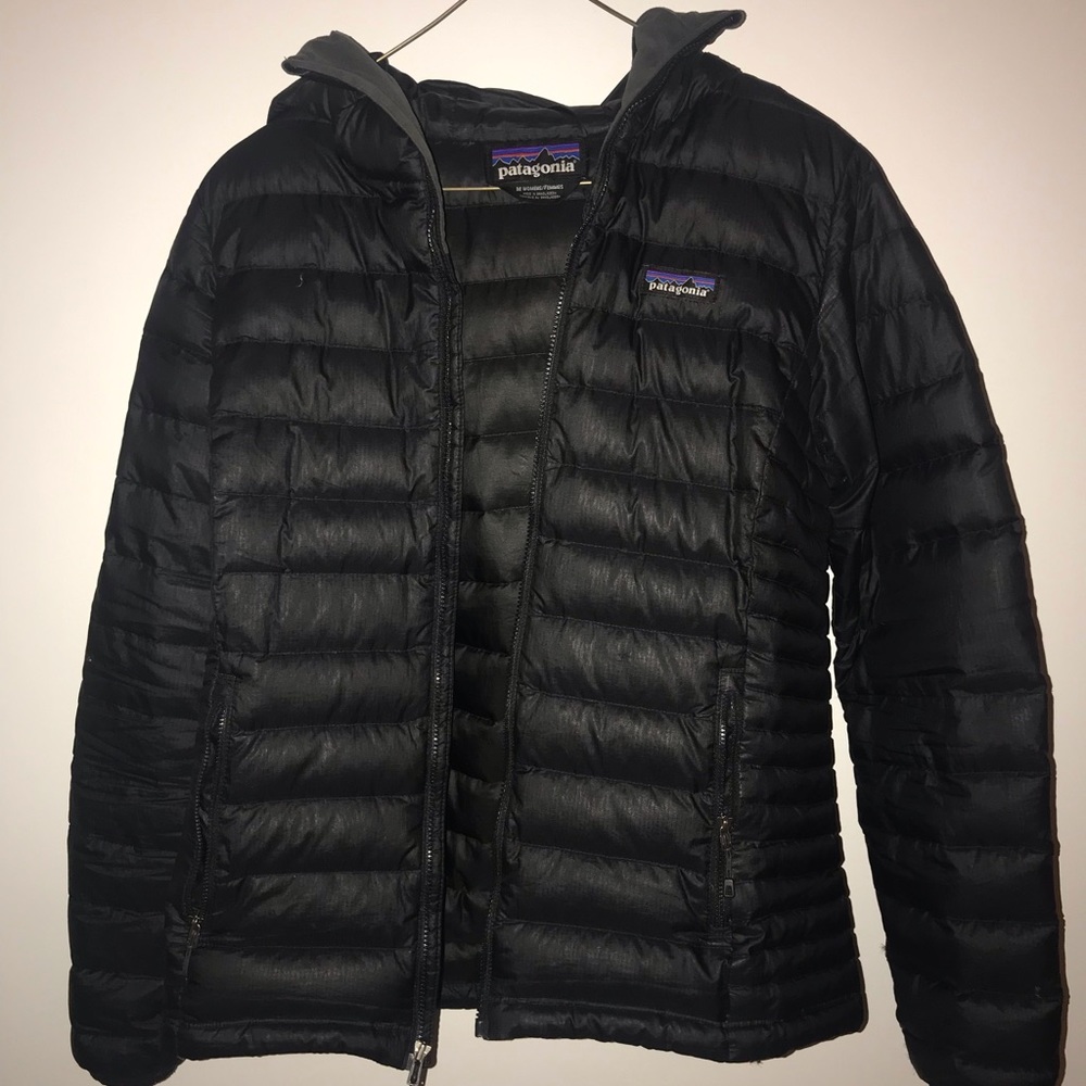 Patagonia women’s black coat